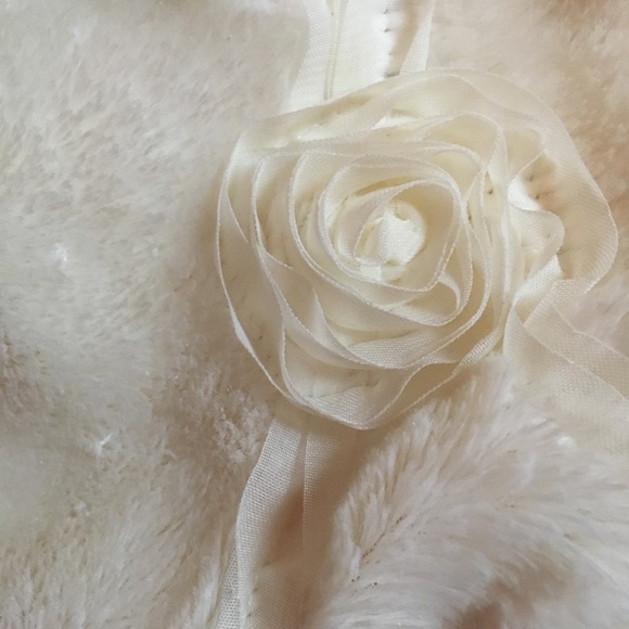 Iris and Ivy toddler dress and bolero set - Picture 5 of 7